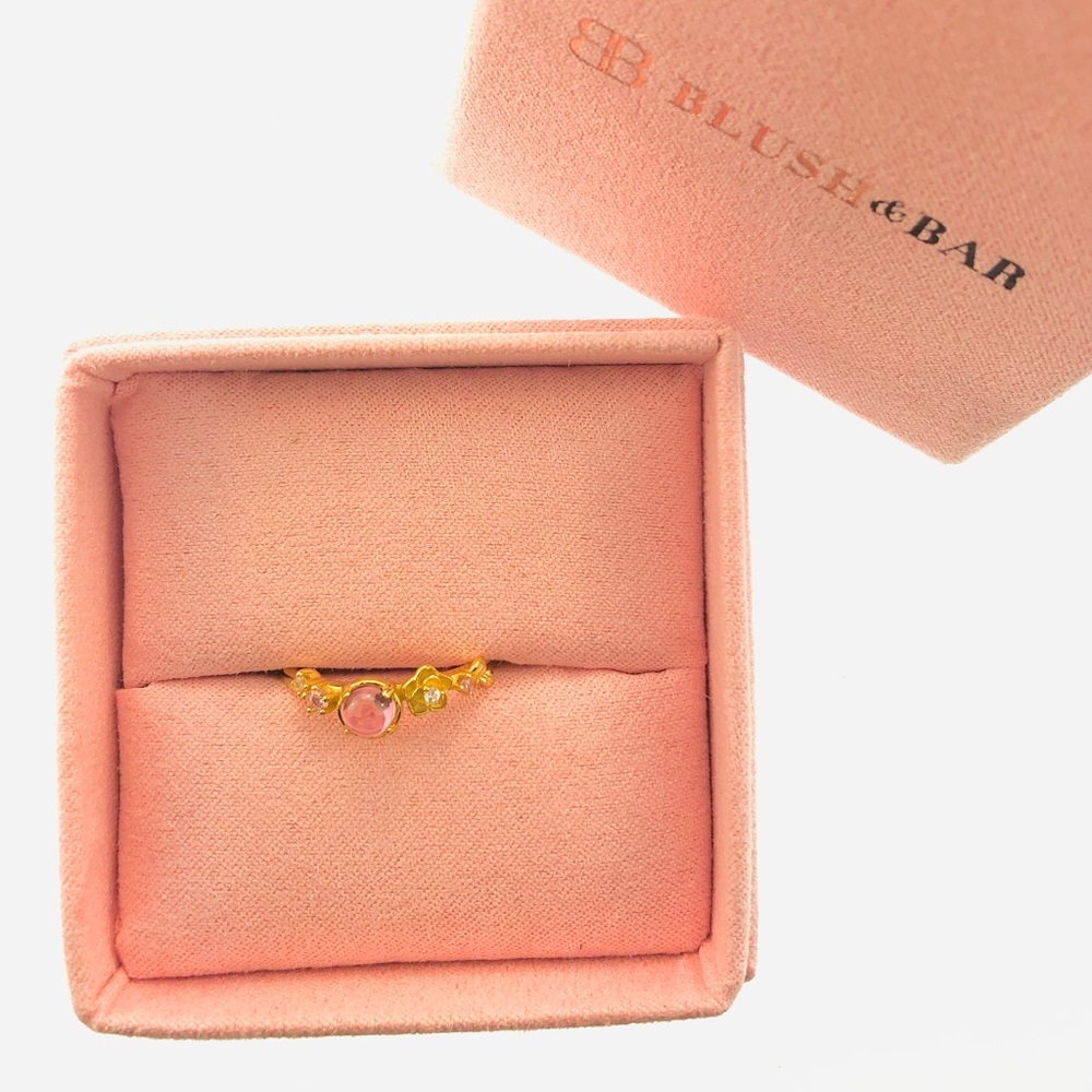 Women’s Blush & Bar Gold Grace Crystal Ring